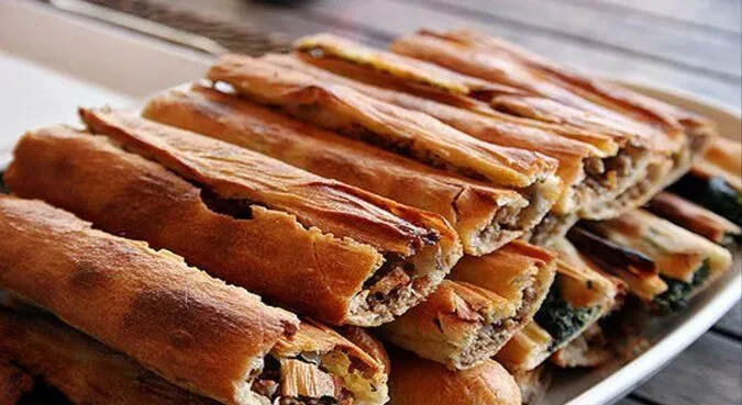 Kapalı Kıymalı Pide